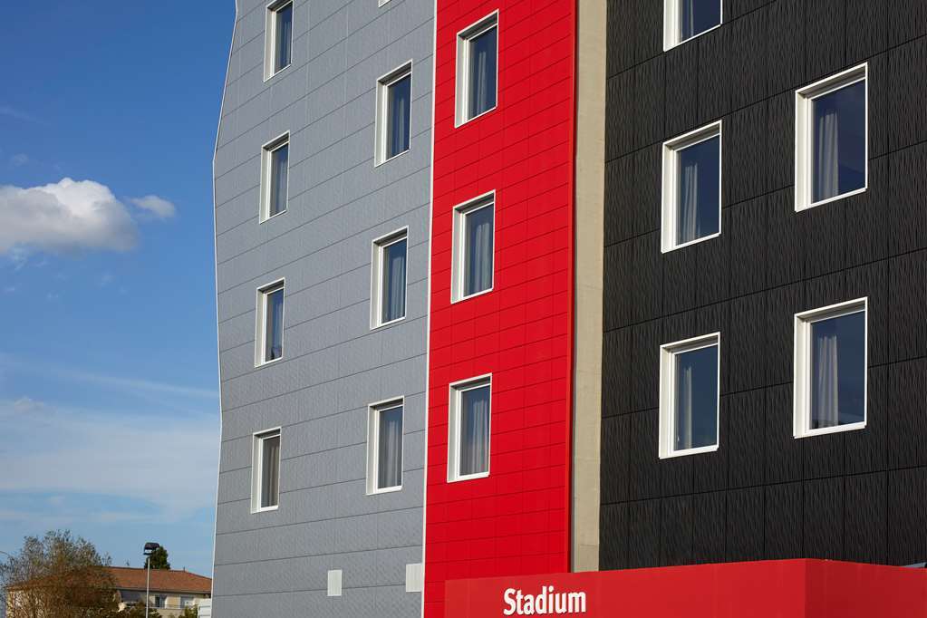 Kyriad Lyon Est Stadium Eurexpo Meyzieu Ngoại thất bức ảnh